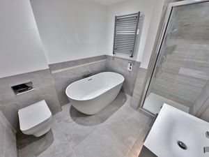 Photo 19- click for photo gallery